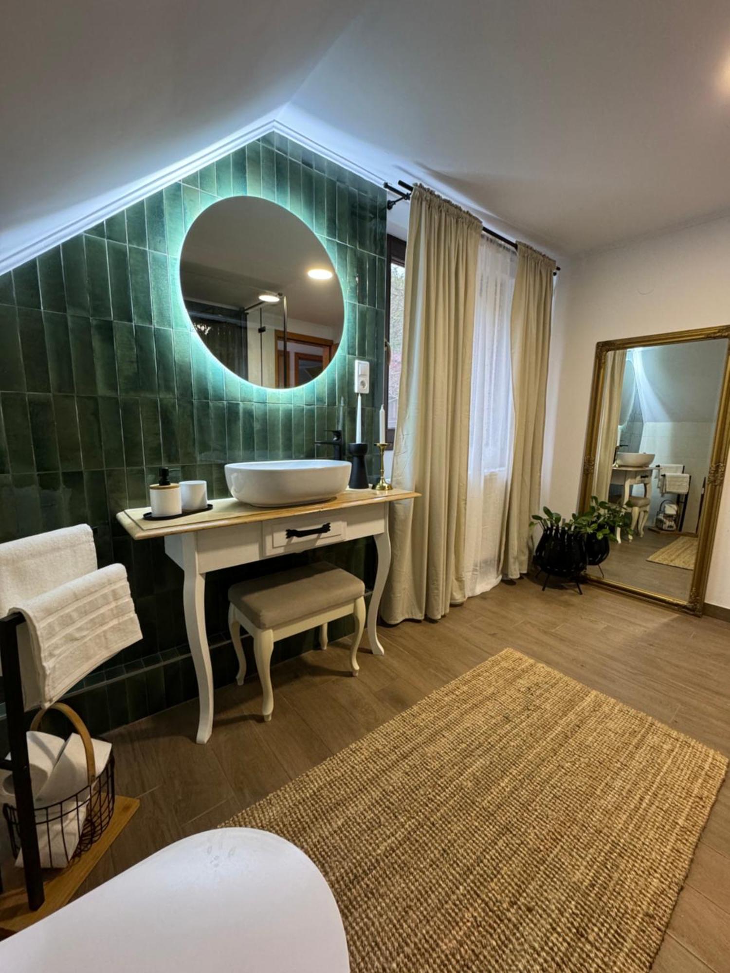 Emerald Chalet Praid Exteriör bild